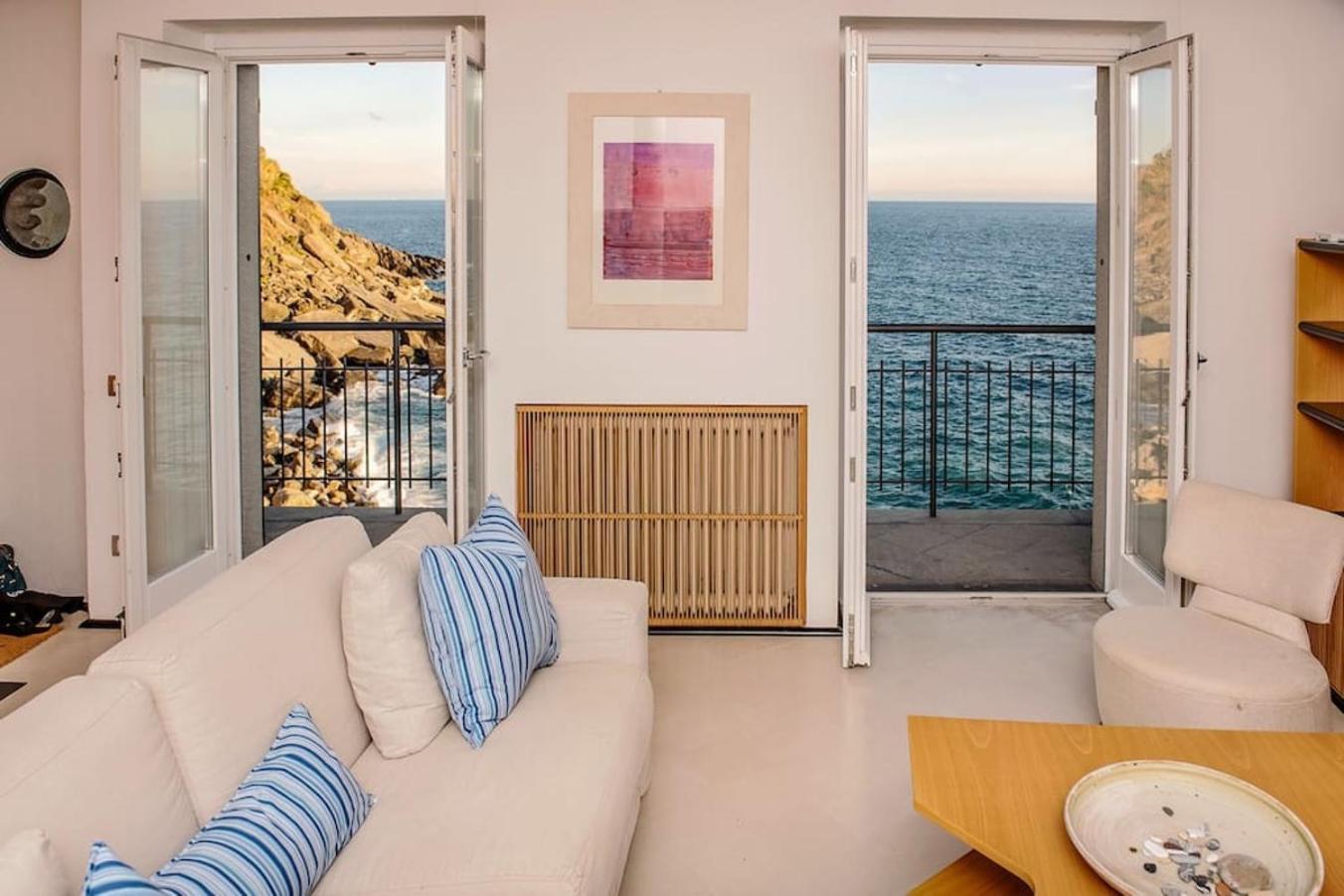 Апартаменты Carattino 12 Idyllic Seafront Retreat Вернацца Экстерьер фото